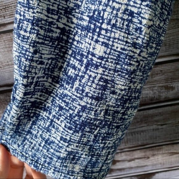 Skies are Blue Blouse‎ Size M - Picture 8 of 14